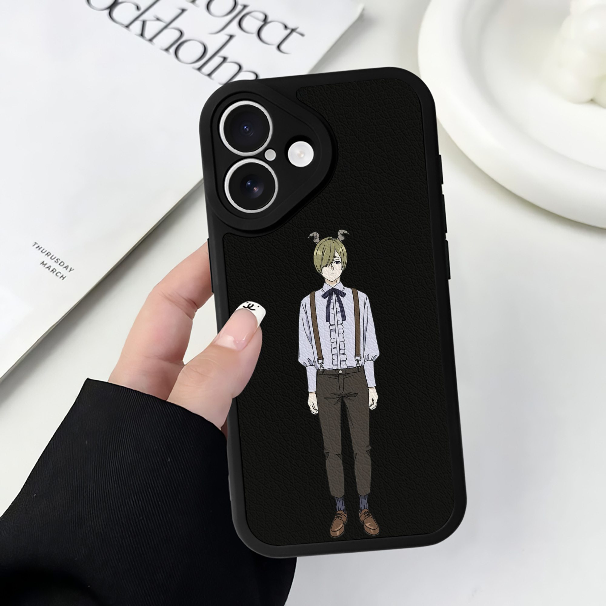 （画像用） 葬送のフリーレン Frieren 【iPhone 16シリーズ対応】シリコンスマホケース（レザー調） 材質：シリコン